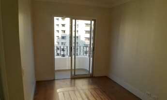 Imagem 2: Apto reformado - 01 dorm, cozinha com armarios, 40m² e 01 vaga de garagem - Otima localiza