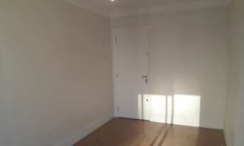 Imagem 3: Apto reformado - 01 dorm, cozinha com armarios, 40m² e 01 vaga de garagem - Otima localiza