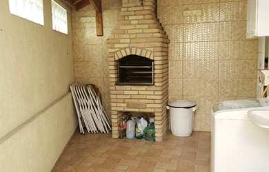 Imagem 2: SOBRADO reformado - 3 dorm sendo 1 suite - 01 vaga e churrasqueira. A 5 minutos da Braz