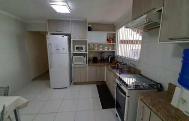 Imagem 5: SOBRADO reformado - 3 dorm sendo 1 suite - 01 vaga e churrasqueira. A 5 minutos da Braz