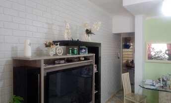 Imagem: Casa Condomínio - 02 dormitórios, 01 banheiro