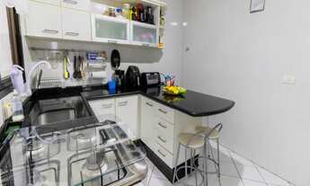 Imagem 3: Lindo sobrado em condomínio fechado, 3 dormitórios sendo 1 suíte toda mobiliada, com sacad