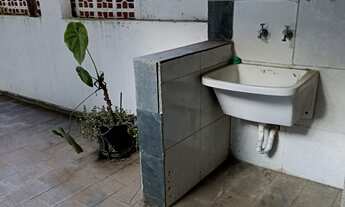 Imagem 4: Sobrado com 2 dormitórios com armários, sala 2 ambientes, WC mais lavabo, edícula, quintal