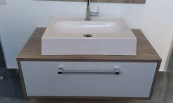 Imagem 3: Apartamento locação tipo studio, com banheiro chuveiro elétrico, cozinha, sala/quarto e va