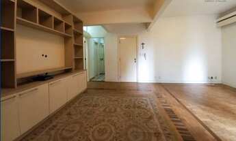 Imagem 5: Apto totalmente reformado , com 3 dormitórios sendo 1 suite com varanda, sala ampla com te