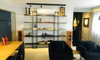 Imagem 2: Apartamento totalmente reformado, com 03 dormitórios sendo 01 suíte com closet, sala ampla