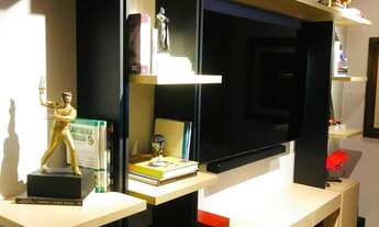 Imagem 3: Apartamento totalmente reformado, com 03 dormitórios sendo 01 suíte com closet, sala ampla