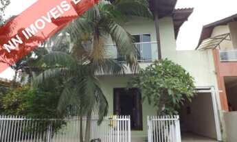 Imagem: CASA NA PRAIA DE BOMBAS 3 SUÍTES R$ 800