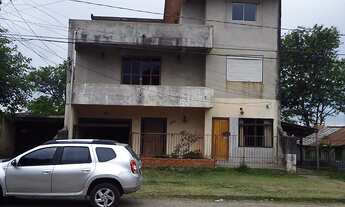 Imagem: Apartamento térreo com pátio e salão