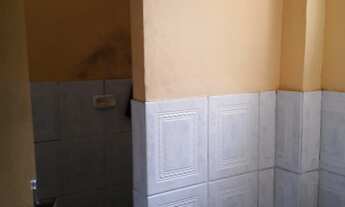 Imagem 7: Apartamento térreo com pátio e salão de festa, garagem, sem condomínio