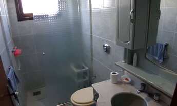 Imagem 6: 4 dormitórios, 1 suítes, 2 banheiro, 1 vaga na garagem, 200M² de Área Construída