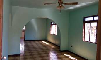 Imagem 3: 2 dormitórios, 3 banheiro, 4 vagas na garagem, 380M² de Área Construída, 420M² de Área Tot