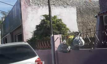 Imagem 2: 5 dormitórios, 2 banheiro, 4 vagas na garagem, 165M² de Área Construída, 165M² de Área Tot