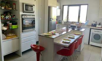 Imagem 4: 3 dormitórios, 1 suítes, 1 banheiros, 2 vagas na garagem, 180M² de Área Construída