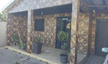 Imagem 2: 3 dormitórios, 2 banheiro, 2 vagas na garagem, 600M² de Área Construída, 140M² de Área Tot