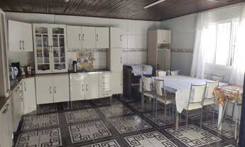 Imagem 5: 3 dormitórios, 2 banheiro, 2 vagas na garagem, 600M² de Área Construída, 140M² de Área Tot