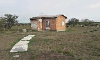 Imagem 2: 1 dormitório, 2 banheiro, 2M² de Área Construída, 2M² de Área Total