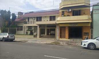 Imagem: 4 dormitórios, 3 banheiro, 3 vagas na garagem