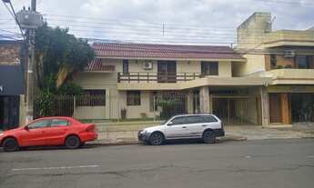 Imagem 2: 4 dormitórios, 3 banheiro, 3 vagas na garagem, 871M² de Área Construída, 871M² de Área Tot