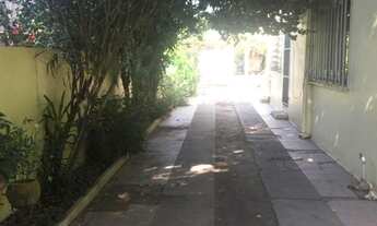 Imagem 5: 7 dormitórios, 4 banheiro, 2 vagas na garagem, 871M² de Área Construída