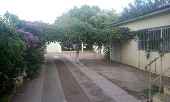 Imagem 2: 7 dormitórios, 4 banheiro, 2 vagas na garagem, 871M² de Área Construída