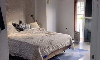 Imagem 7: 3 dormitórios, 1 suítes, 2 banheiro, 1 vaga na garagem, 250M² de Área Construída