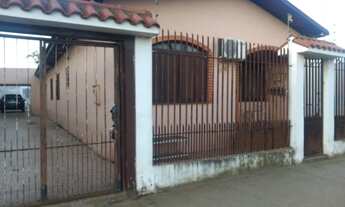 Imagem: 4 dormitórios, 1 banheiros, 4 vagas na