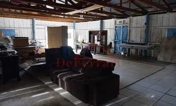 Imagem 5: 4 dormitórios, 3 banheiro, 1 vaga na garagem, 585M² de Área Construída, 585M² de Área Tota