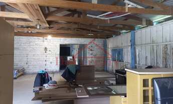 Imagem 6: 4 dormitórios, 3 banheiro, 1 vaga na garagem, 585M² de Área Construída, 585M² de Área Tota