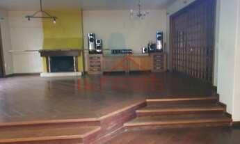 Imagem 4: 4 dormitórios, 1 suítes, 2 banheiro, 2 vagas na garagem, 400M² de Área Construída