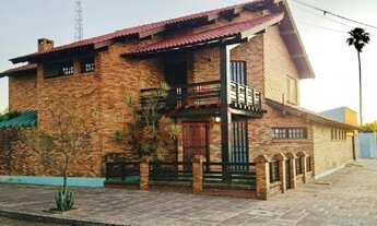 Imagem: 4 dormitórios, 1 suítes, 2 banheiro, 2