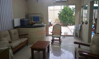 Imagem 5: 3 dormitórios, 1 suítes, 2 banheiro, 2 vagas na garagem, 130M² de Área Construída