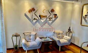 Imagem 2: 3 dormitórios, 1 suítes, 2 banheiro, 3 vagas na garagem, 198M² de Área Construída