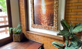 Imagem 6: 3 dormitórios, 1 suítes, 2 banheiro, 3 vagas na garagem, 198M² de Área Construída