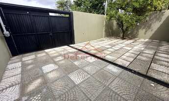 Imagem 2: 3 dormitórios, 1 suítes, 1 banheiros, 3 vagas na garagem, 250M² de Área Construída