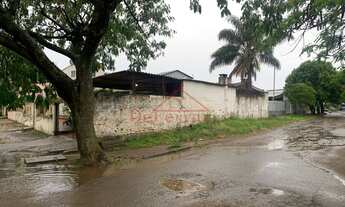 Imagem 2: 2 dormitórios, 1 banheiros, 2 vagas na garagem