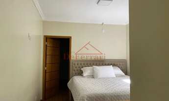 Imagem 6: 3 dormitórios, 1 suítes, 2 banheiro, 2 vagas na garagem