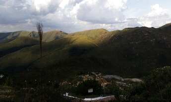 Imagem 3: VENDO LOTE EM DECLIVE COM ÁREA DE 2.910,80 M² EM DECLIVE COM VISTA PARA AS MONTANHAS