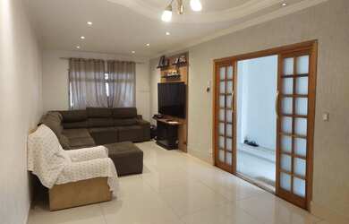 Imagem: Sobrado à venda, 263 m² por R$ 915.000,00