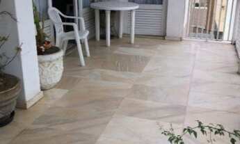 Imagem: 4 QUARTOS NA GRAÇA