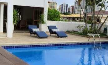 Imagem: Casa de Luxo à Venda em Condomínio Exclusivo