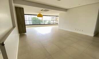 Imagem 2: 2 Suítes - 1 Suíte Master - Closet - Varanda - 138 m² - Armários - Quarto de Serviço - 2