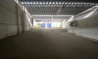 Imagem 2: Galpão Comercial à Venda em Salvador-BA, Bairro Comércio: 1 Sala, 3 Banheiros, 10 Vagas, 1