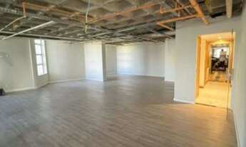 Imagem 2: Sala Comercial à Venda em Salvador-BA, Bairro Caminho das Árvores - 6 salas, 4 banheiros