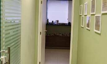 Imagem 4: Aluguel de Sala Comercial com 2 Banheiros e 2 Vagas de Garagem na Paralela, Salvador-BA