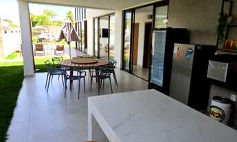 Imagem 3: Casa de Luxo em Condomínio à Venda em Guarajuba, Camaçari-BA: 8 Quartos, 7 Suítes, 3 Salas