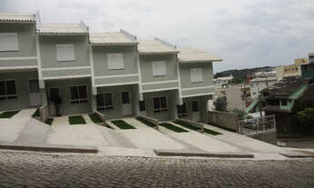 Imagem 3: Sobrado dois dormitórios a venda no bairro São Luiz em Caxias do Sul