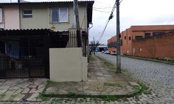 Imagem 2: Sobrado de esquina com 03 dormitórios e entrada individual no Pio X em Caxias do Sul