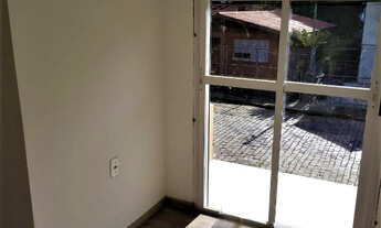 Imagem 3: Sobrado 02 dormitórios a venda no bairro Salgado Filho, em Caxias do Sul