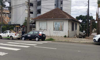 Imagem: Terreno a venda no bairro Rio Branco, em